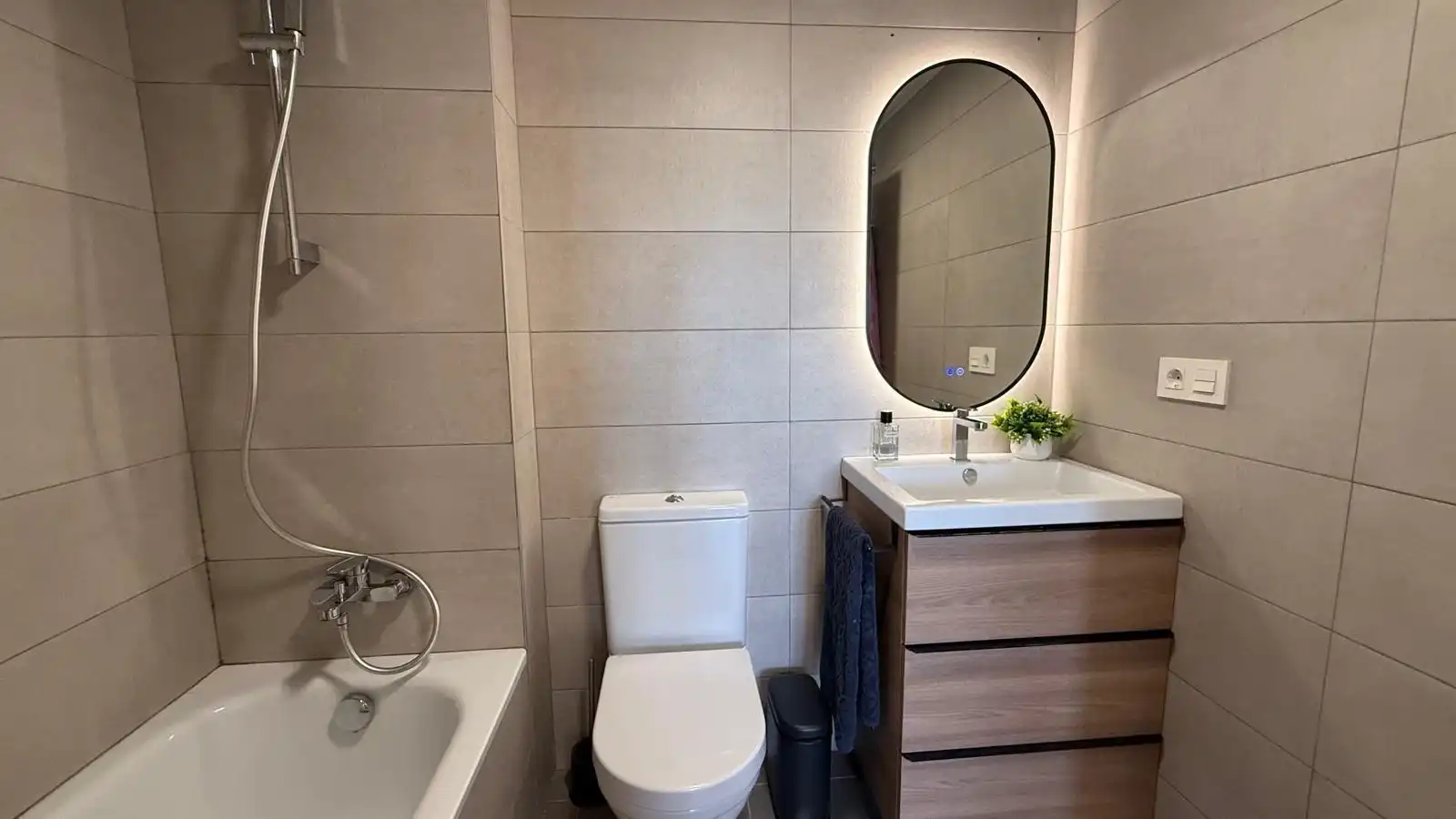 Piso con terraza en venta en Avenida Avenida Barcelona 92, imagen 14