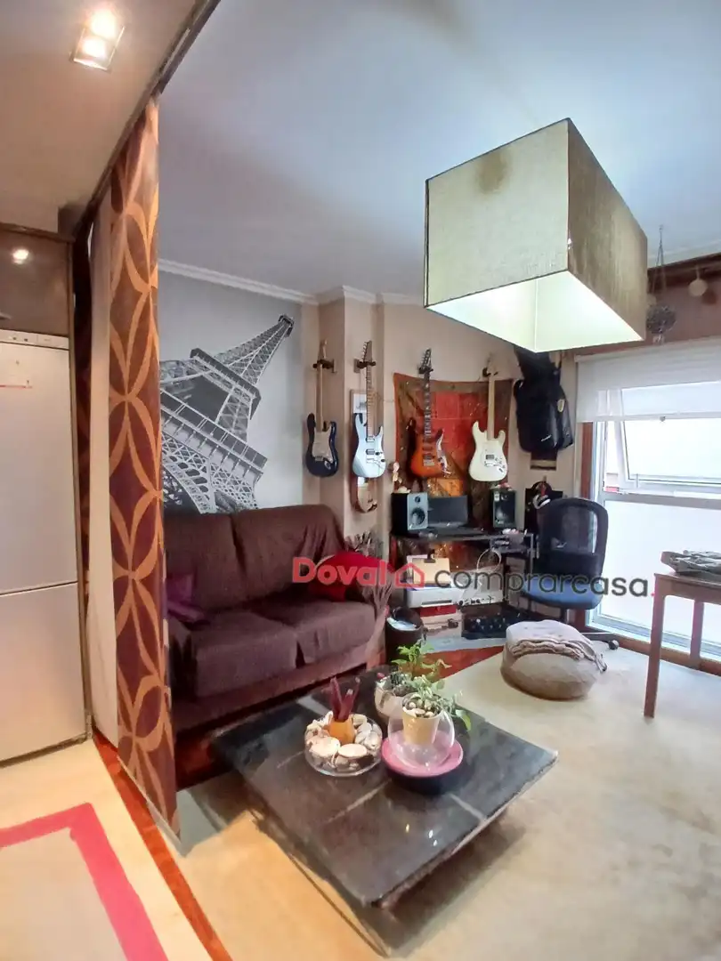 Sala de estar de Piso en venta en Vigo  con Calefacción y Trastero