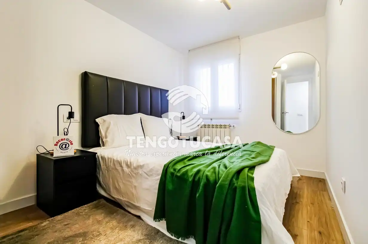 Bedroom of Flat for rent in Madrid  with Air Conditioner, Heating and Furnished