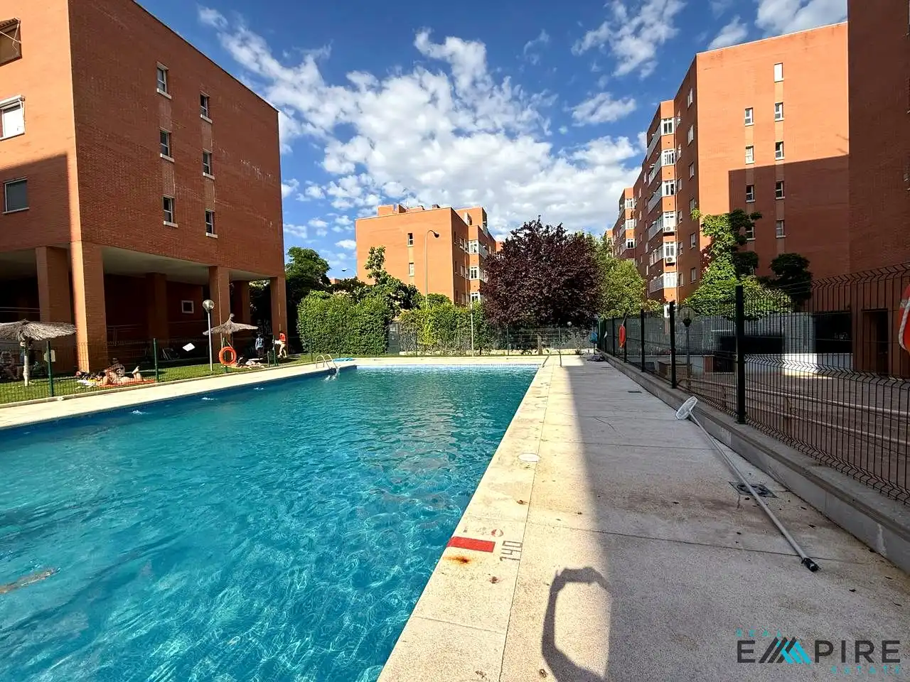 Piscina de Pis en venda en Madrid amb Calefacció, Traster i Piscina