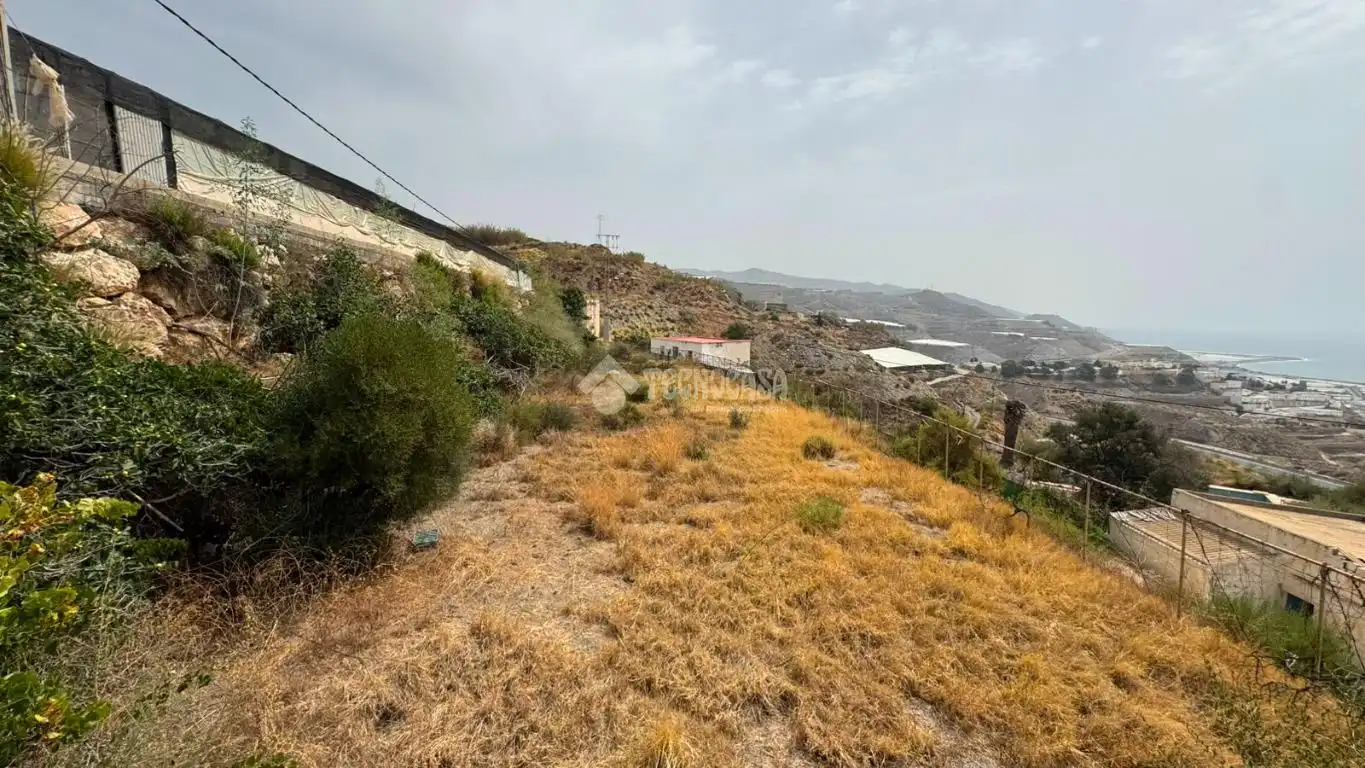 Terreno en venta en Albuñol