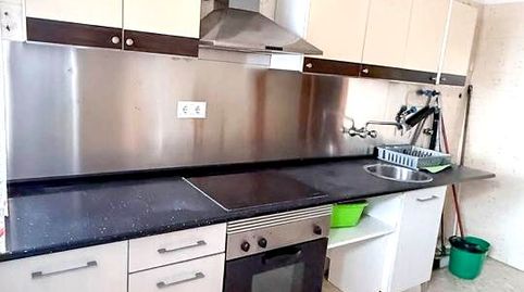 Photo 5 of Flat for sale in De Juan XXIII, Gran Via, Logroño