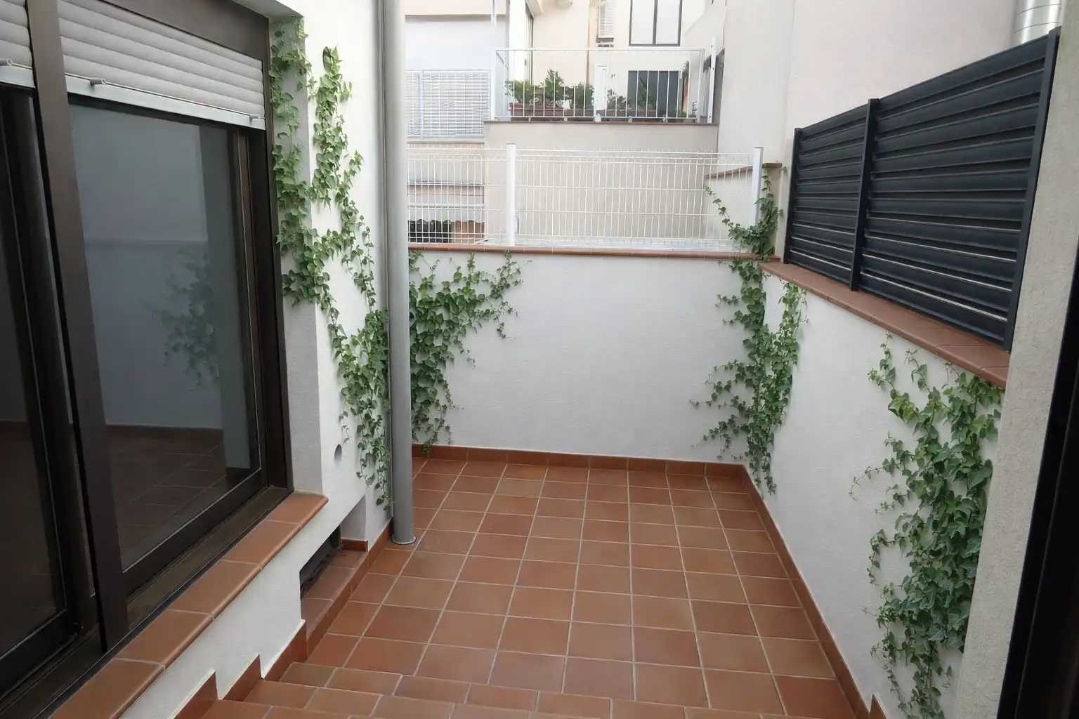 Adosado con terraza en venta en Passatge de Sitges 7, imagen 8