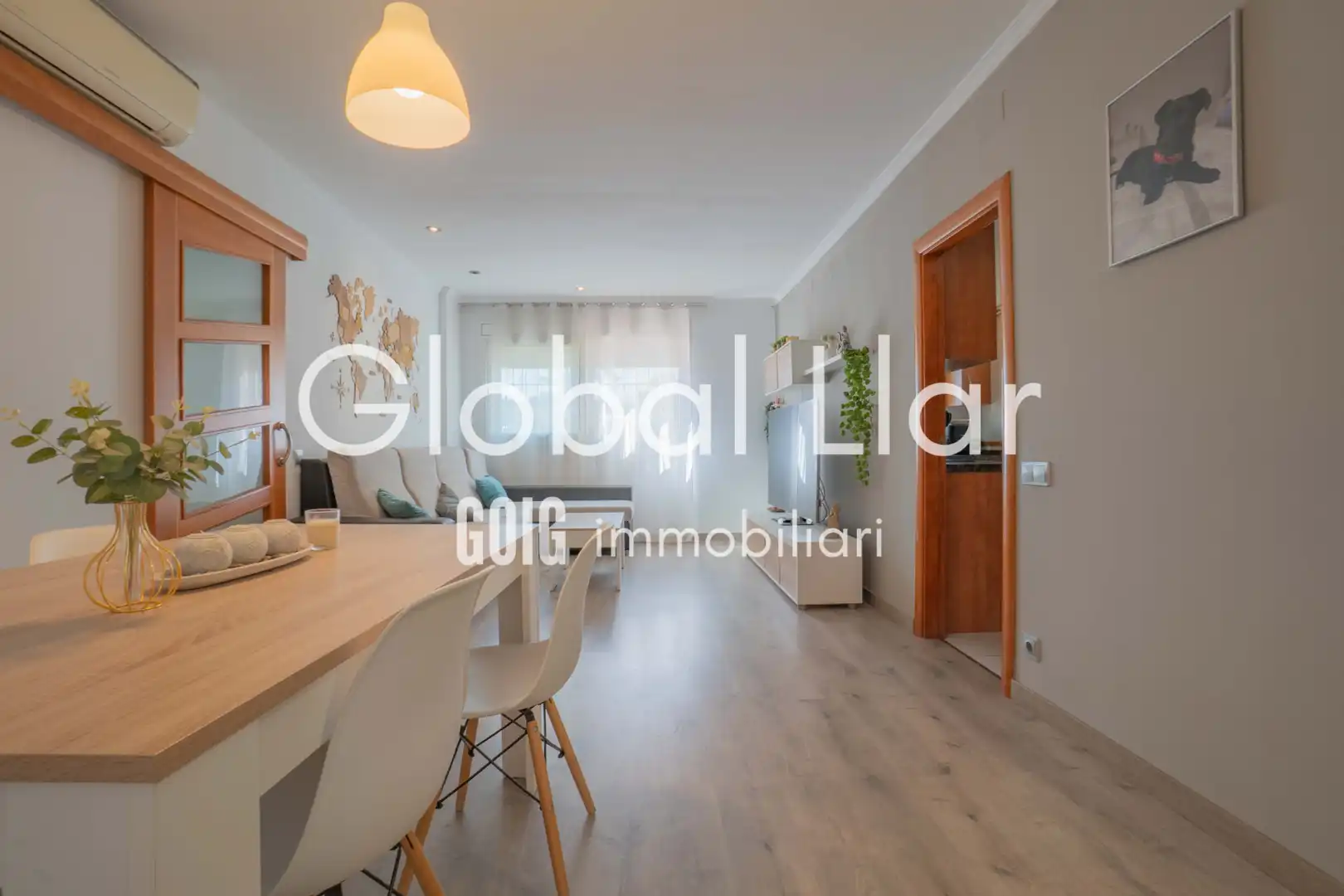 Living room of Flat for sale in Sabadell  with Air Conditioner, Heating and Parquet flooring