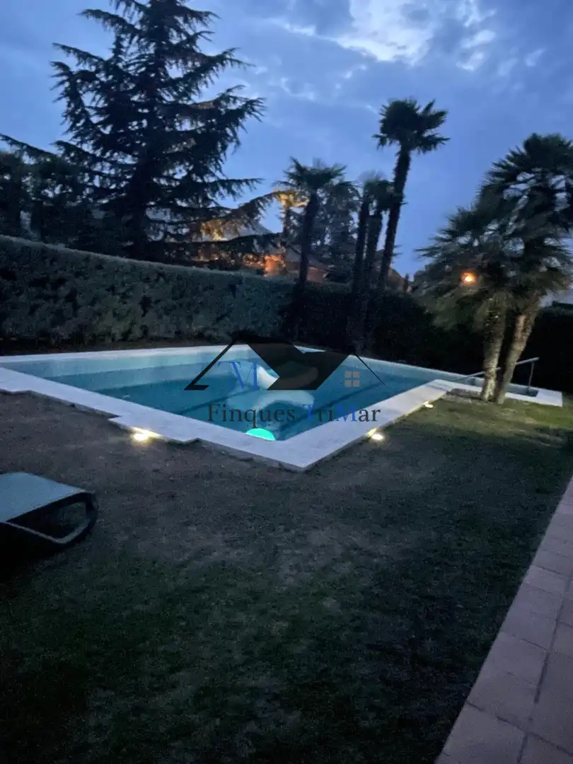 Piscina de Casa o chalet en venta en Igualada con Aire acondicionado, Calefacción y Jardín privado