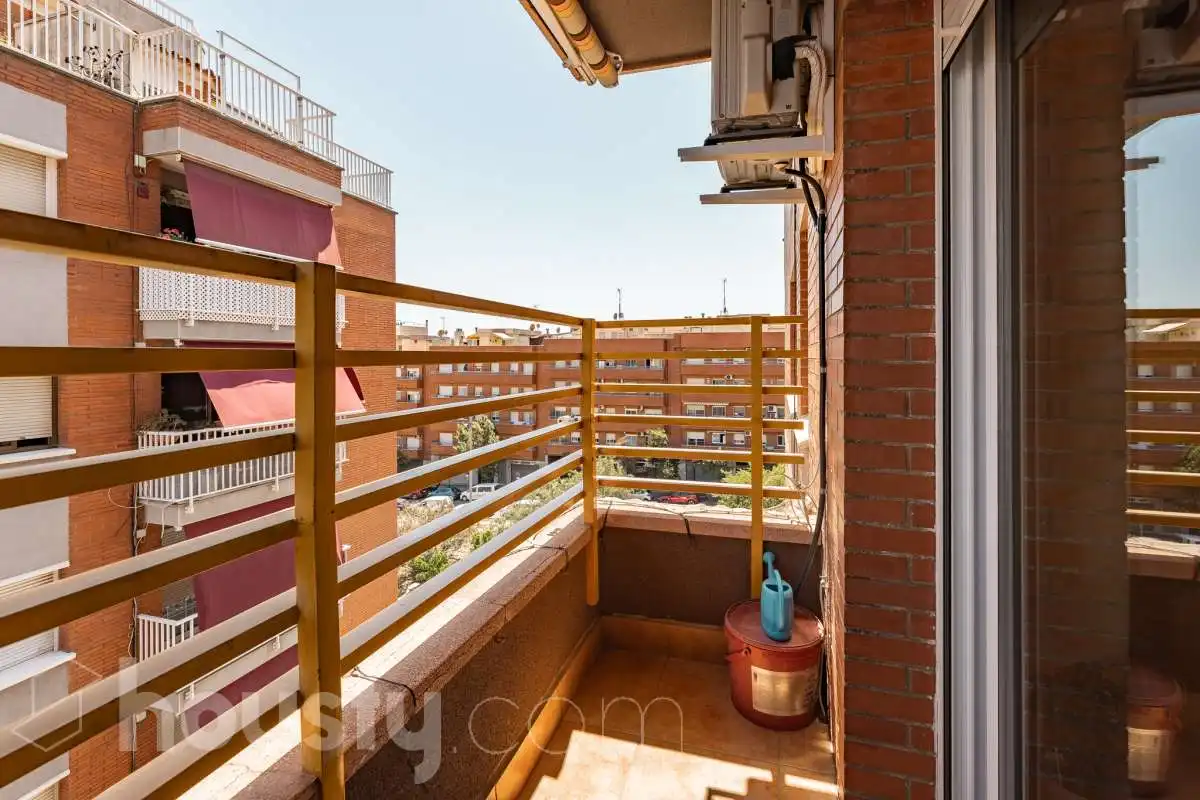 Terraza de Piso en venta en Sant Boi de Llobregat con Calefacción, Amueblado y Balcón