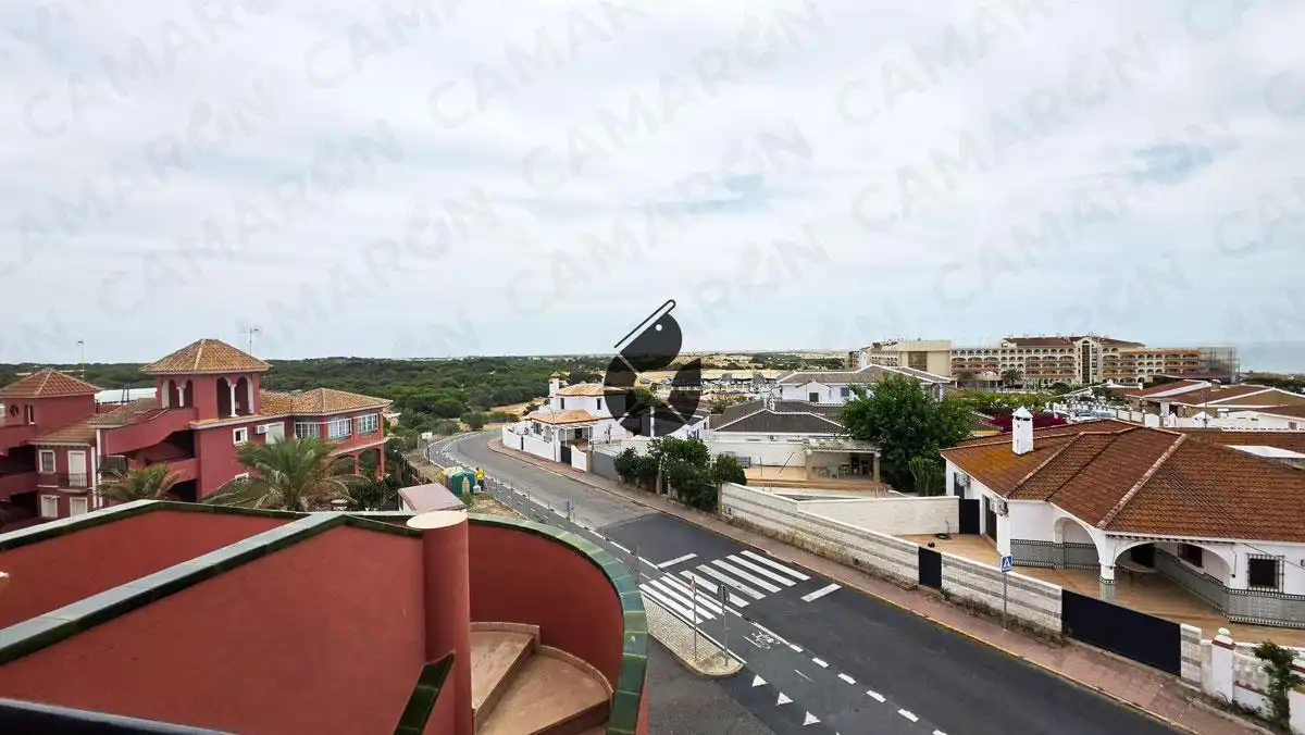 Vista exterior de Piso en venta en Almonte con Aire acondicionado y Terraza