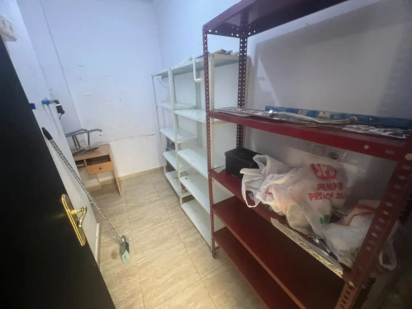 Casa aparellada amb terrassa en venda a Avenida Emilio Castelar 65, imagen 17