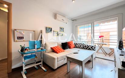 Bedroom of Flat for sale in Badalona  with Heating and Balcony