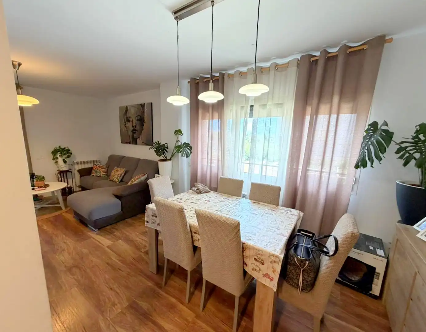 Dining room of Flat for sale in El Prat de Llobregat  with Air Conditioner, Parquet flooring and Terrace