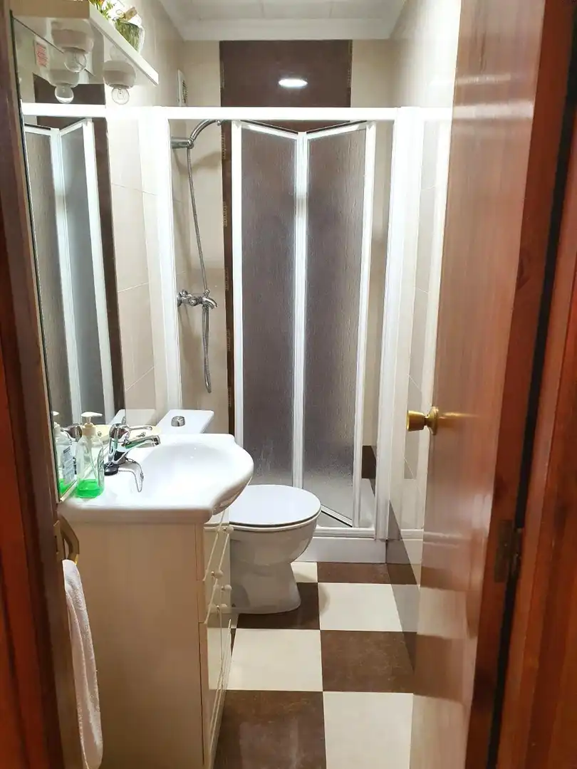 Baño de Piso en venta en Quesada con Calefacción y Terraza
