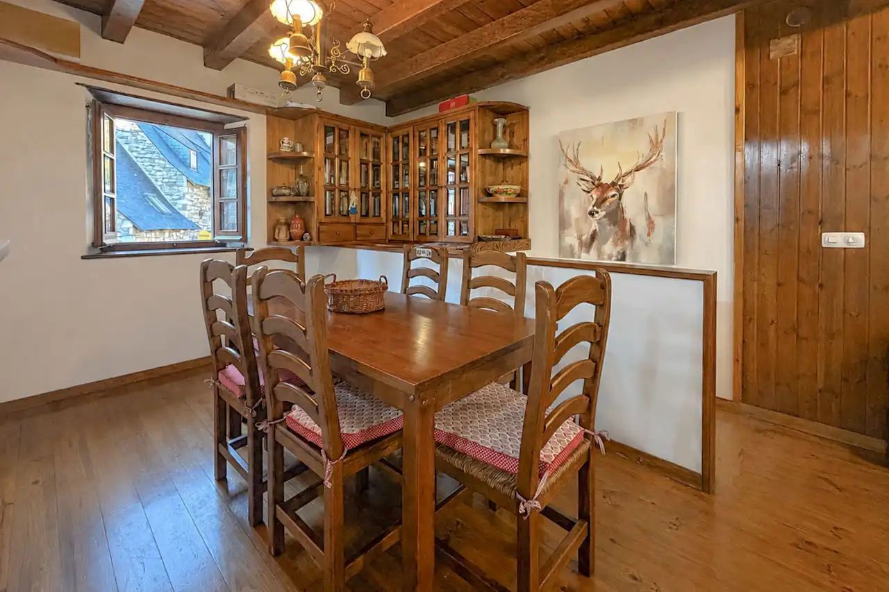 Comedor de Casa adosada en venta en Naut Aran con Calefacción, Jardín privado y Parquet