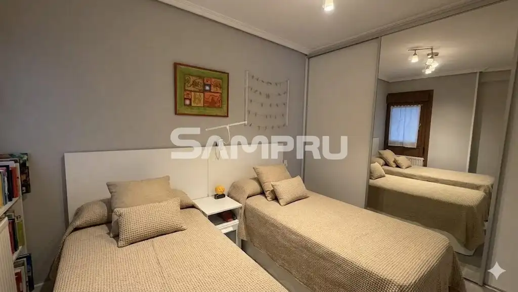Bedroom of Flat for sale in Arrasate / Mondragón  with Heating and Storage room