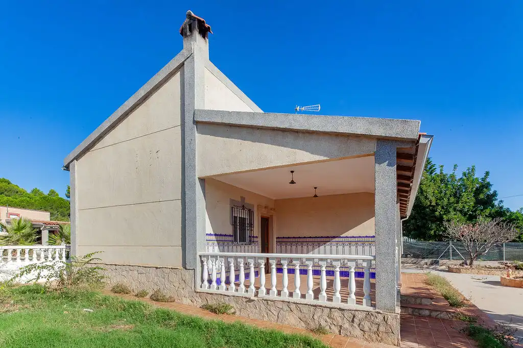 Exterior view of Houses for sale in Montroi / Montroy, Valencia