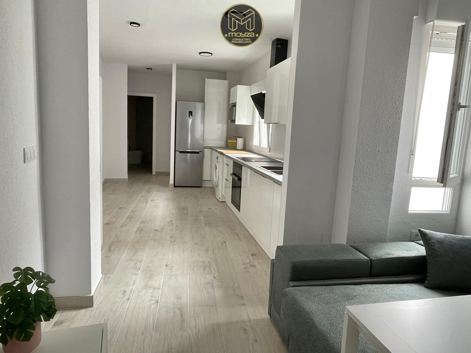 Cuina de Pis en venda en  Jaén Capital amb Parquet, Terrassa i Balcó