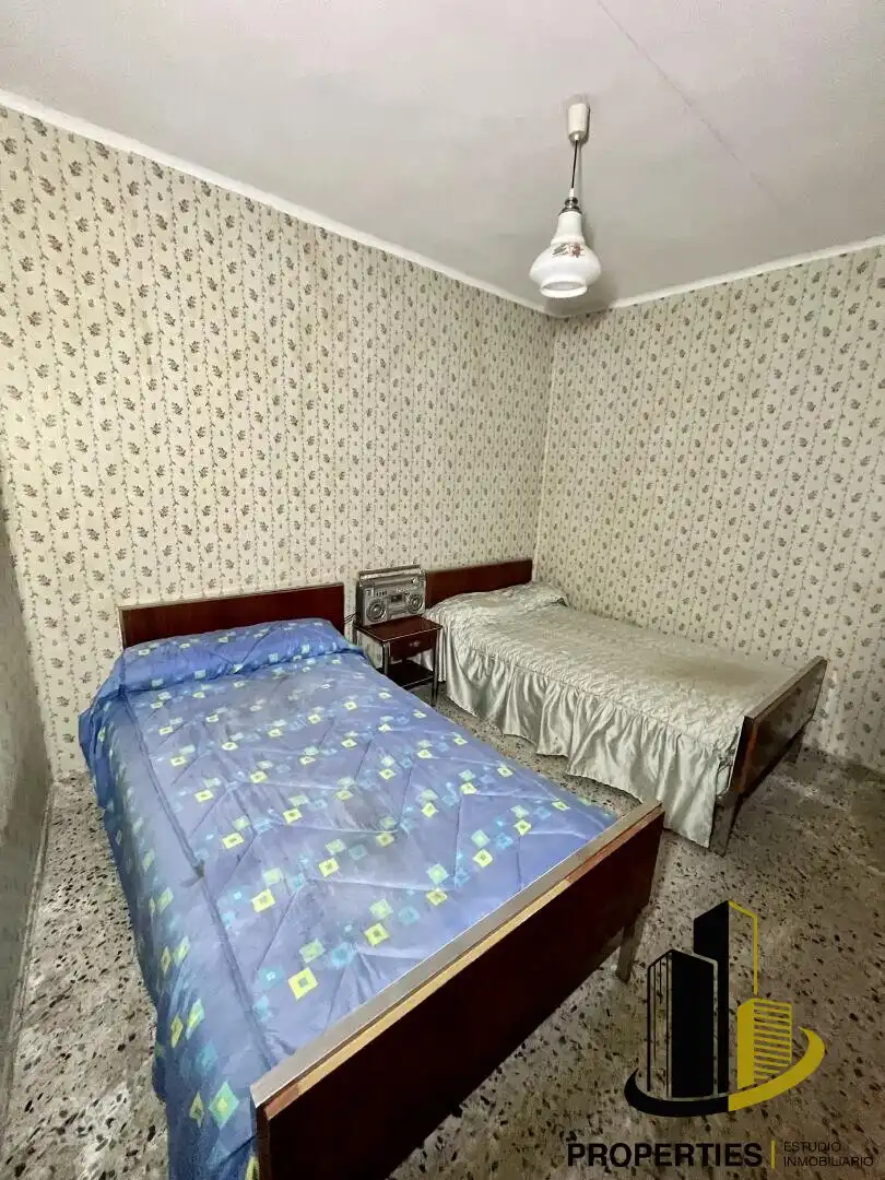 Habitación de Casa o chalet en venta en Ledrada