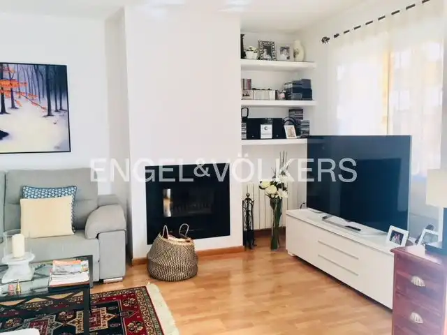 Living room of Detached homes for rent in Paterna  with Heating, Private garden and Terrace
