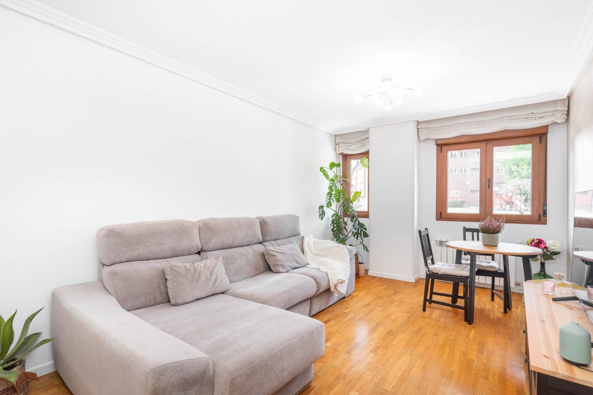 Living room of Planta baja for sale in Oviedo   with Heating and Storage room
