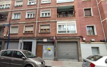 Vista exterior de Local en venda en Portugalete amb Terrassa
