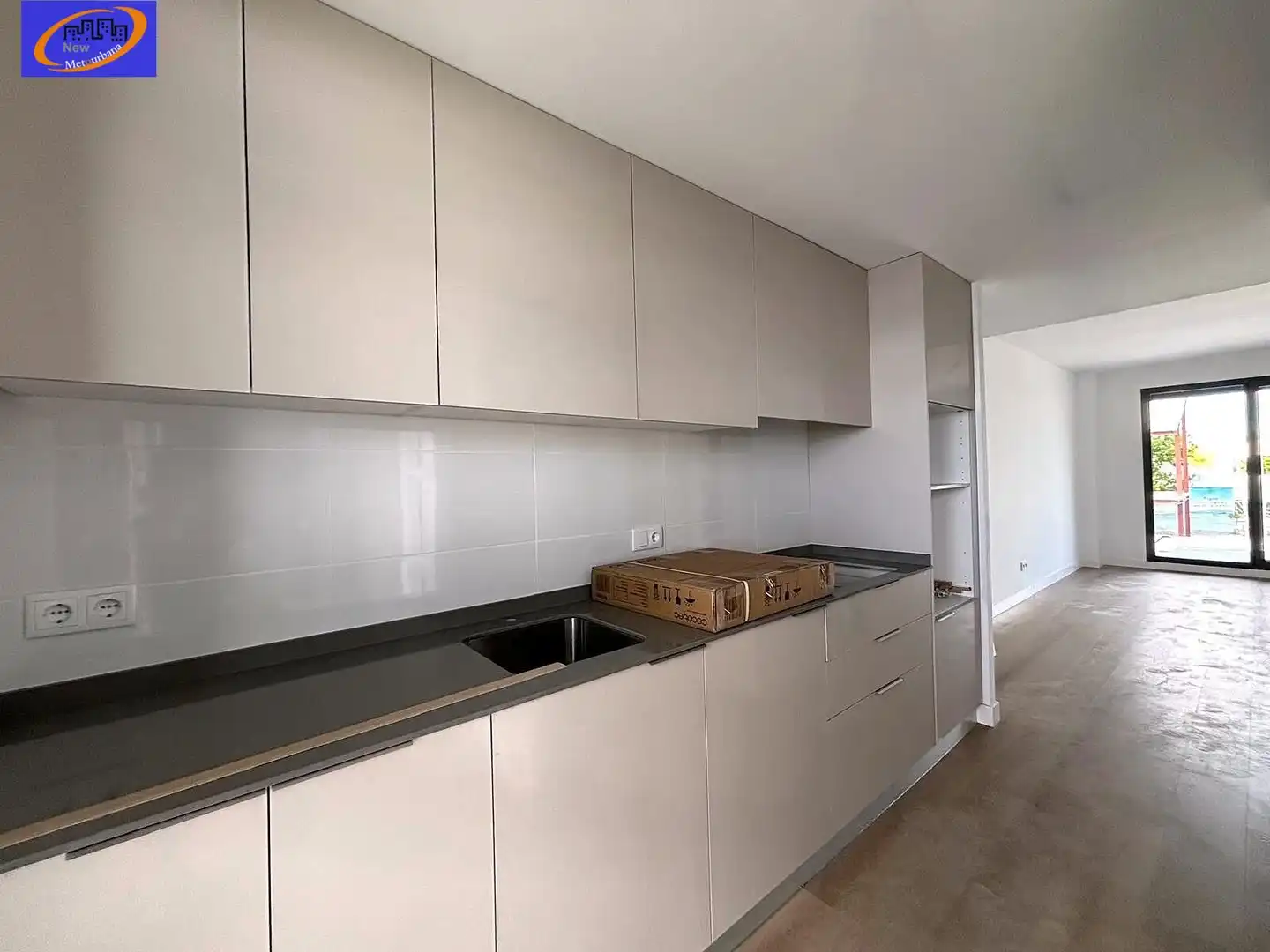 Cuina de Apartament de lloguer en Albalat dels Sorells amb Terrassa i Piscina comunitària