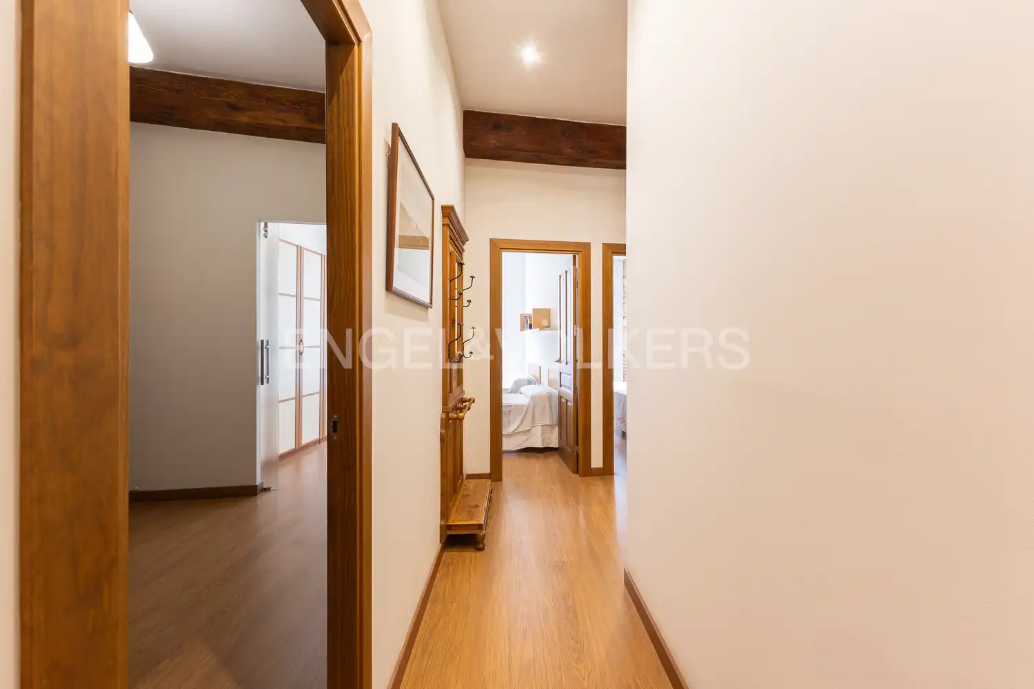 Flat for rent in Valencia  with Air Conditioner, Heating and Furnished