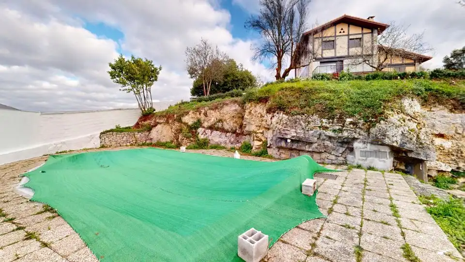 Piscina de Casa o chalet en venta en Tolosa con Calefacción, Terraza y Trastero