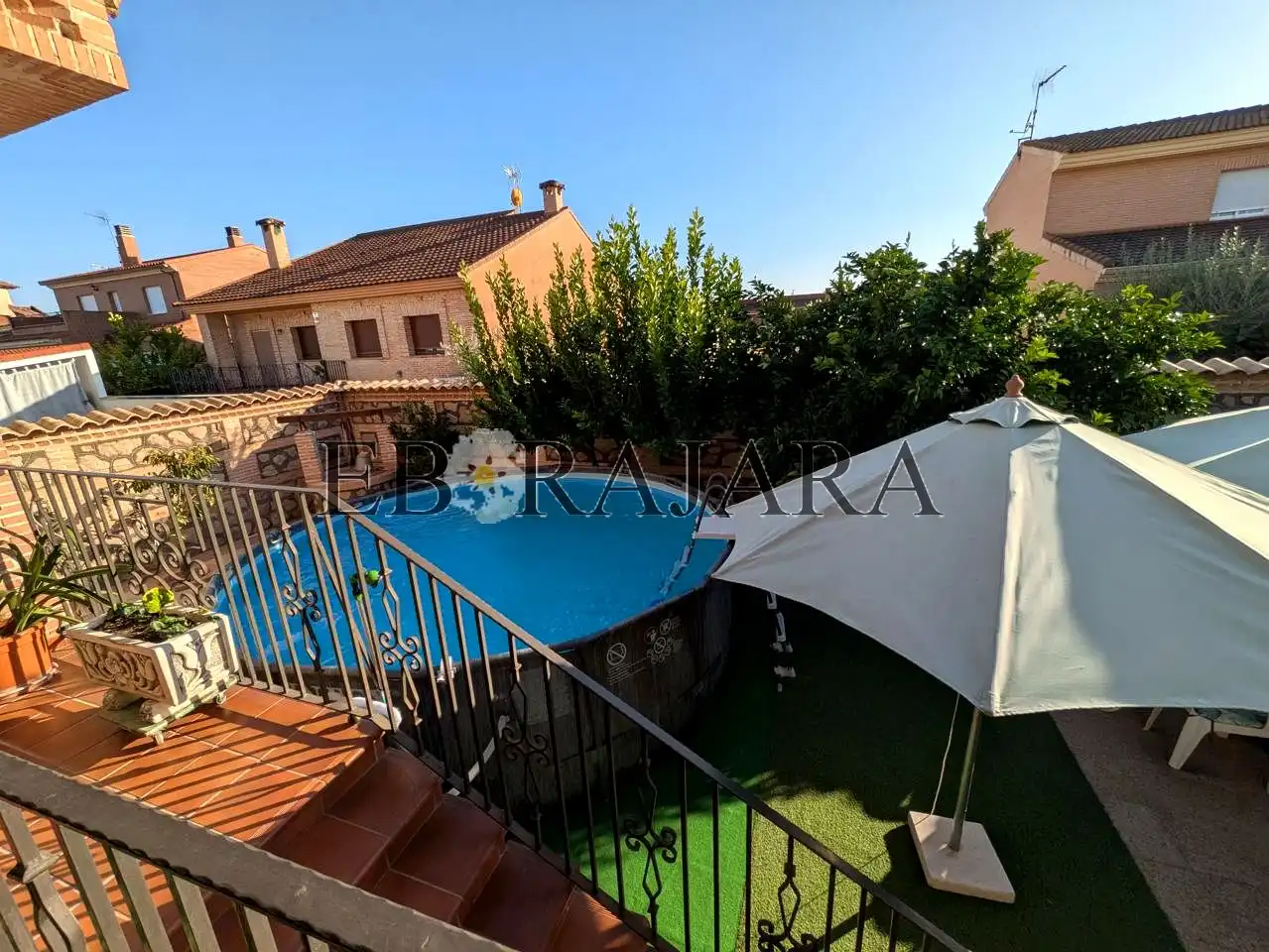 Casa amb piscina en venda a Calle la Amistad, imagen 40