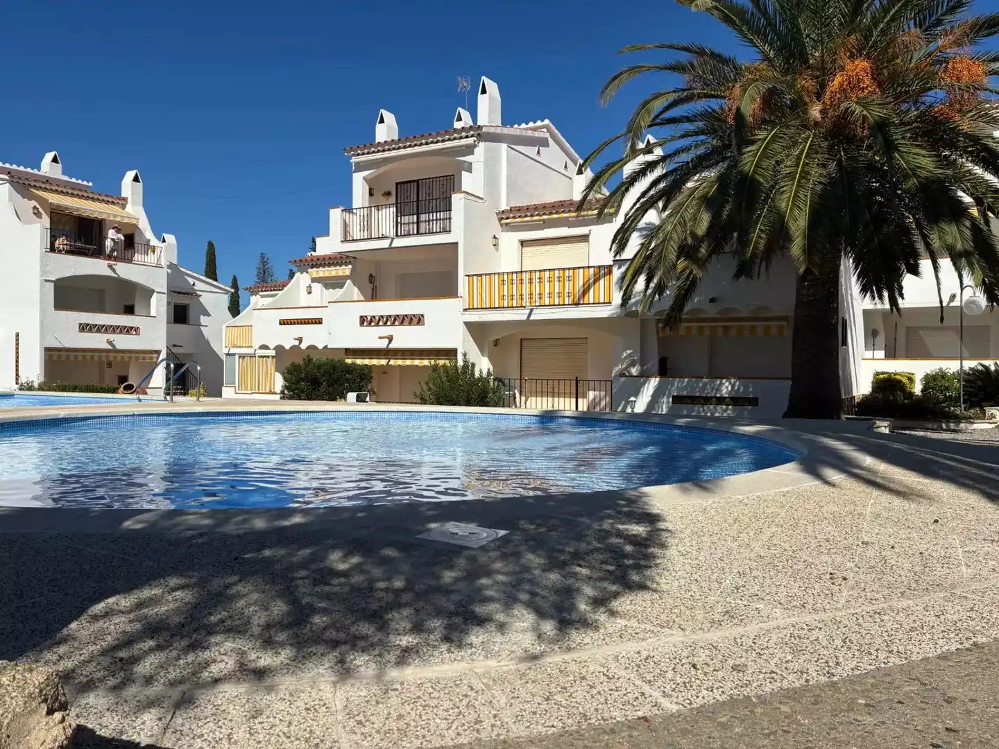 Piscina de Apartamento en venta en Roses con Aire acondicionado, Calefacción y Terraza