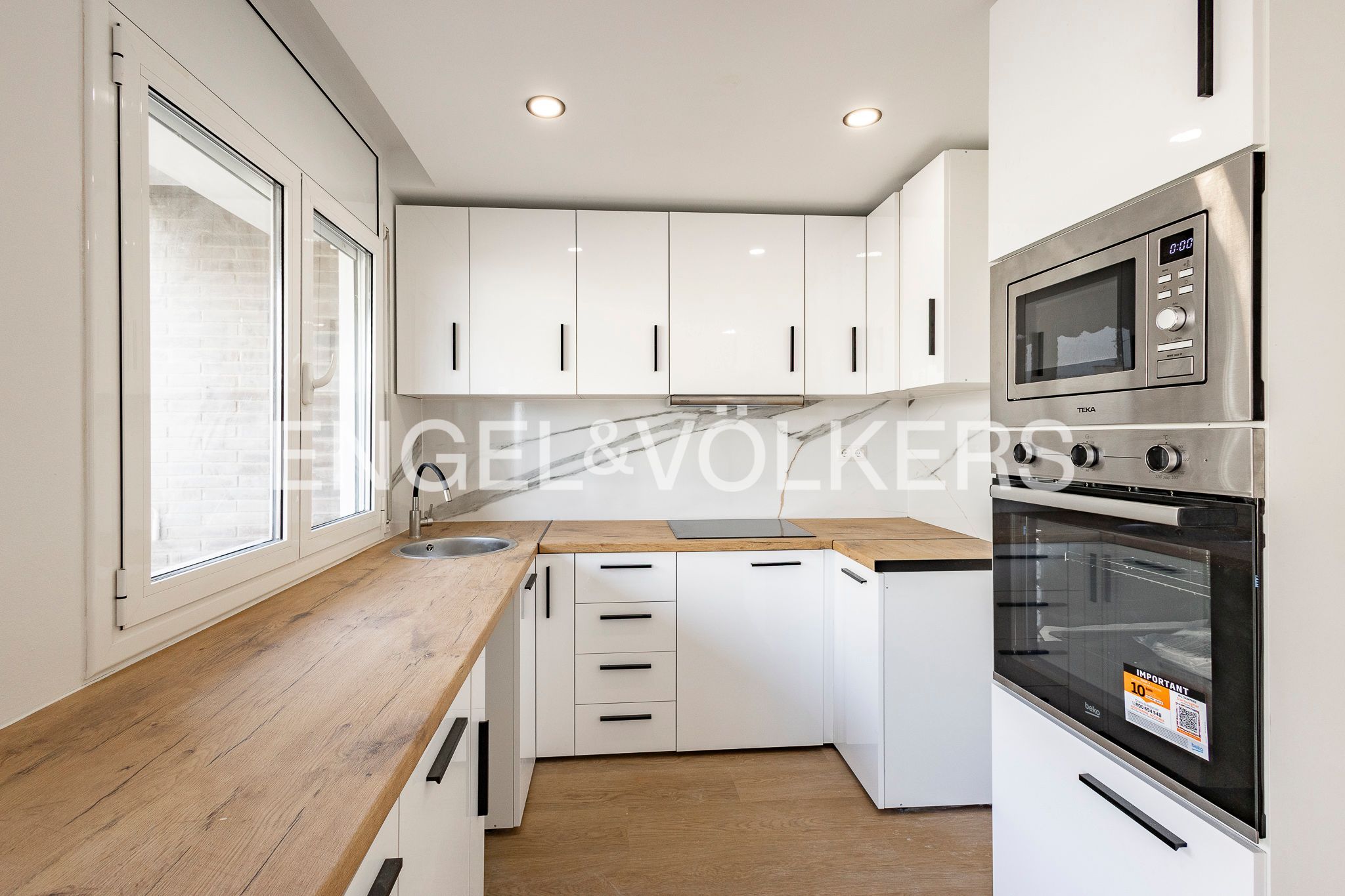 Küche von Wohnungen zum verkauf in Rubí mit Klimaanlage, Heizung und Parkett