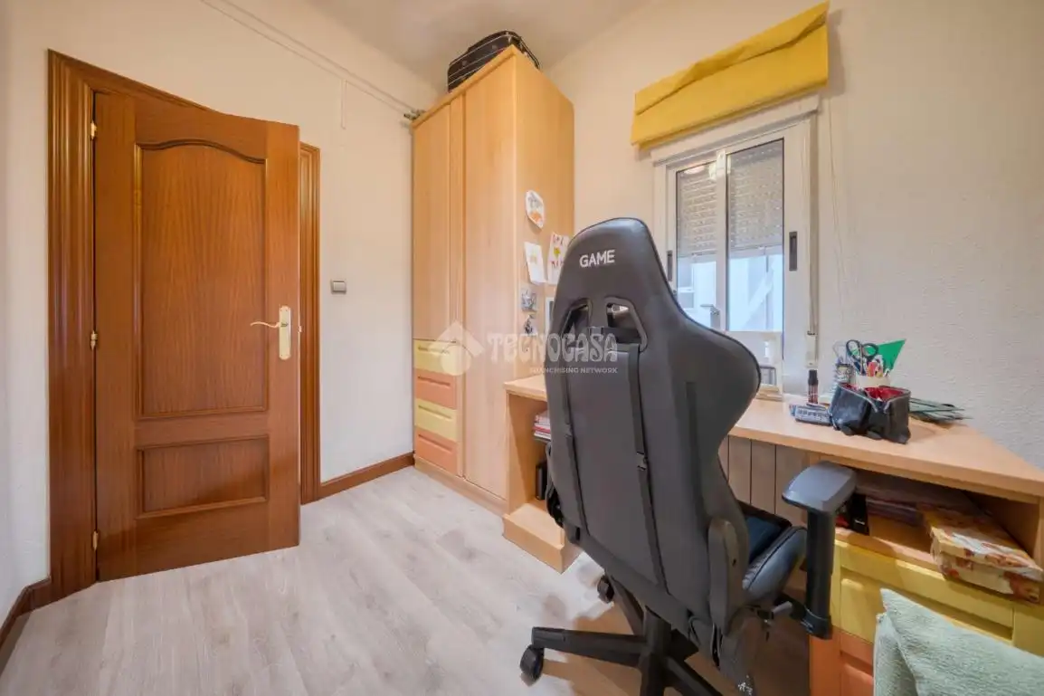 Bedroom of Flat for sale in Valladolid  with Heating