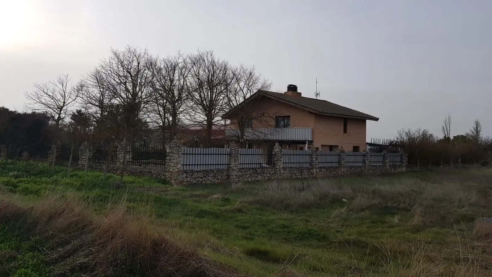 Country house zum Verkauf in Palencia mit Privatgarten, Terrasse und Abstellraum