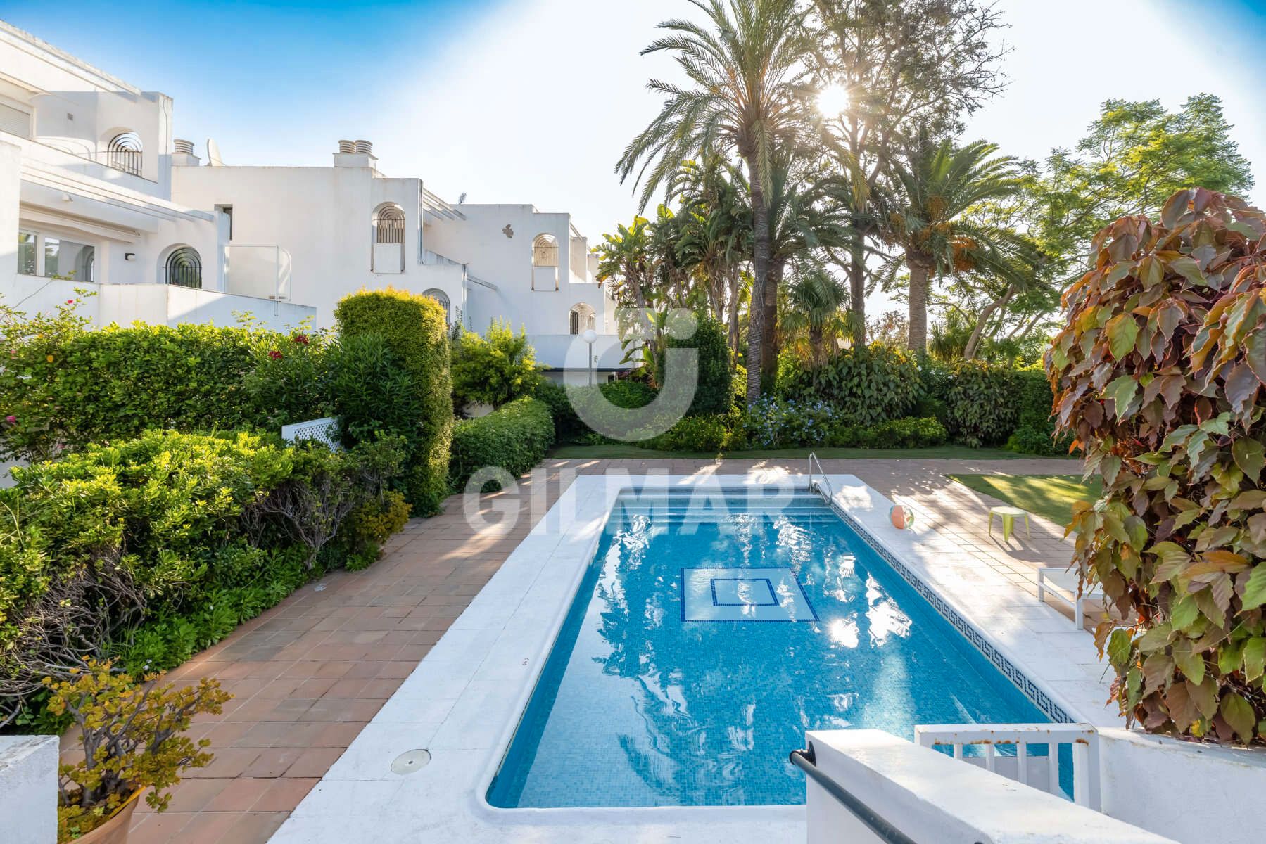 Jardí de Apartament en venda en Sotogrande amb Aire condicionat, Terrassa i Piscina comunitària