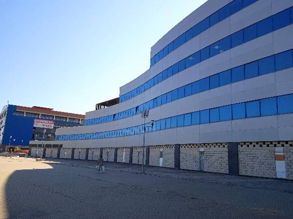 Garaje en Venta en BIOLOGIA en San Jerónimo - La Bachillera