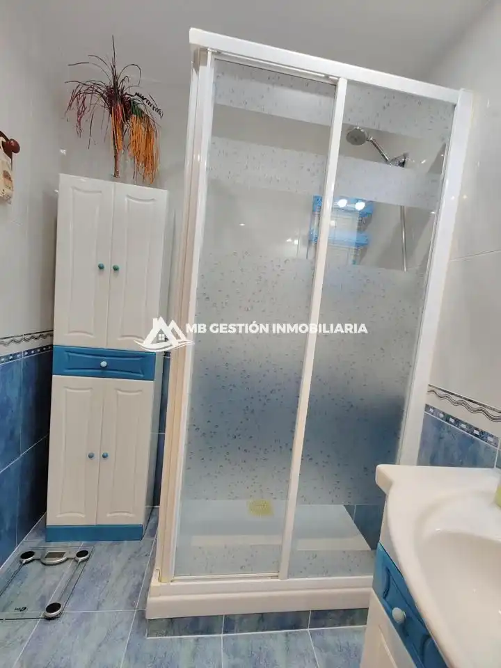 Baño de Piso en venta en Fuenlabrada con Aire acondicionado, Calefacción y Terraza