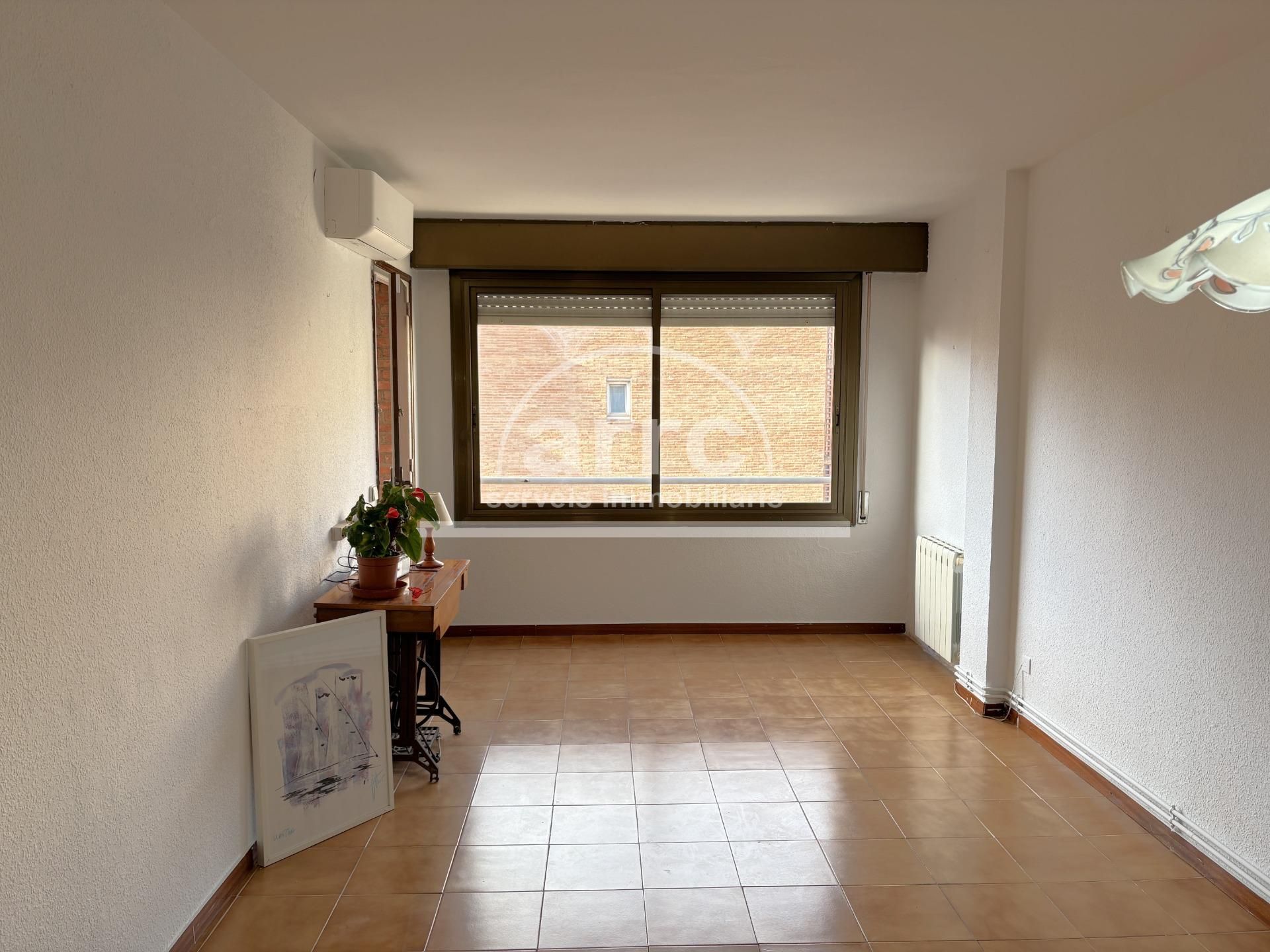 Living room of Flat for sale in Premià de Mar  with Heating, Terrace and Balcony