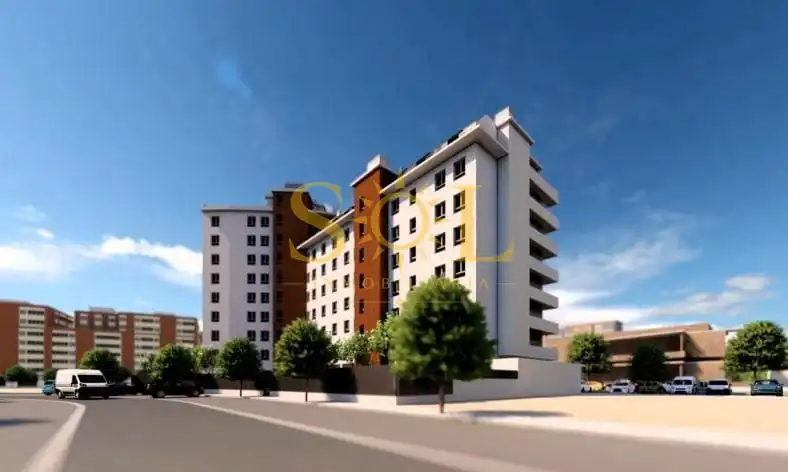 Flat with lift for sale in Calle Aluches, imagen 2