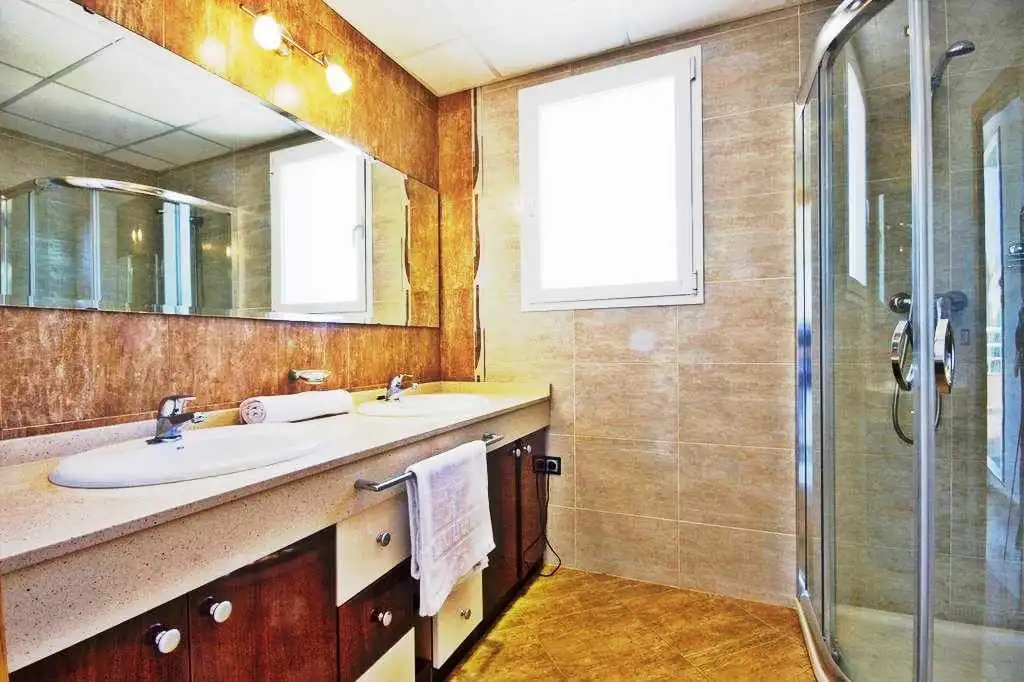 Villa con piscina in vendita a Marisol Park - Ortembach - Los Almendros, imagen 29