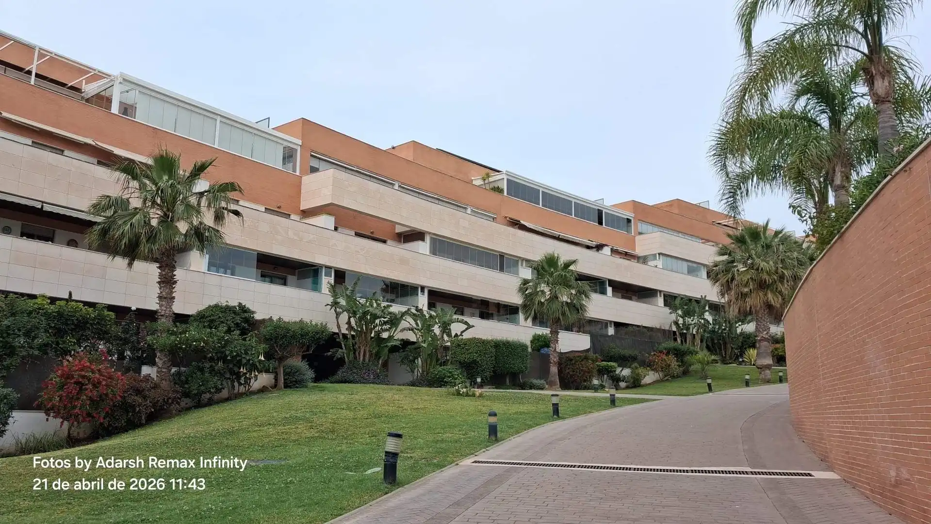 Vista exterior de Garatge en venda en Torremolinos