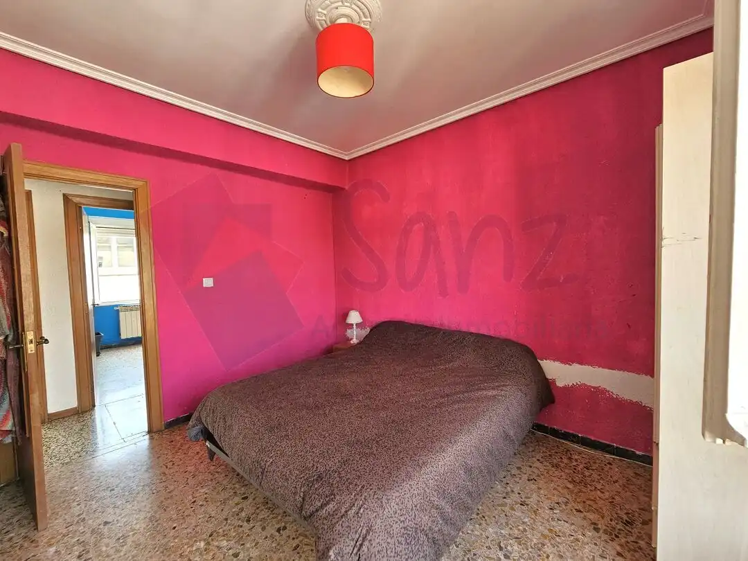 Habitación de Piso en venta en  Logroño con Calefacción