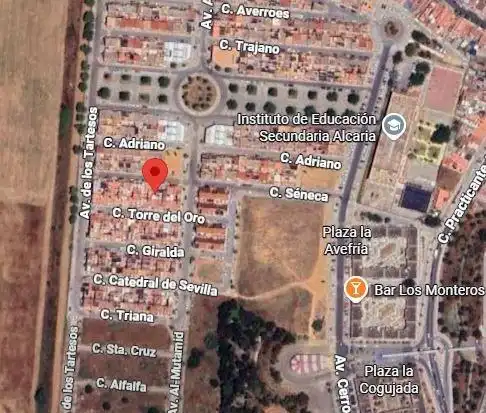 Reihenhaus mit Garten zum Verkauf in La Puebla del Río, imagen 3