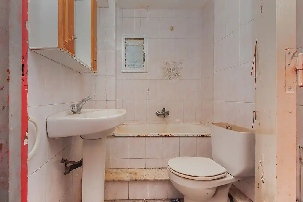 Bany de Pis en venda en Tortosa
