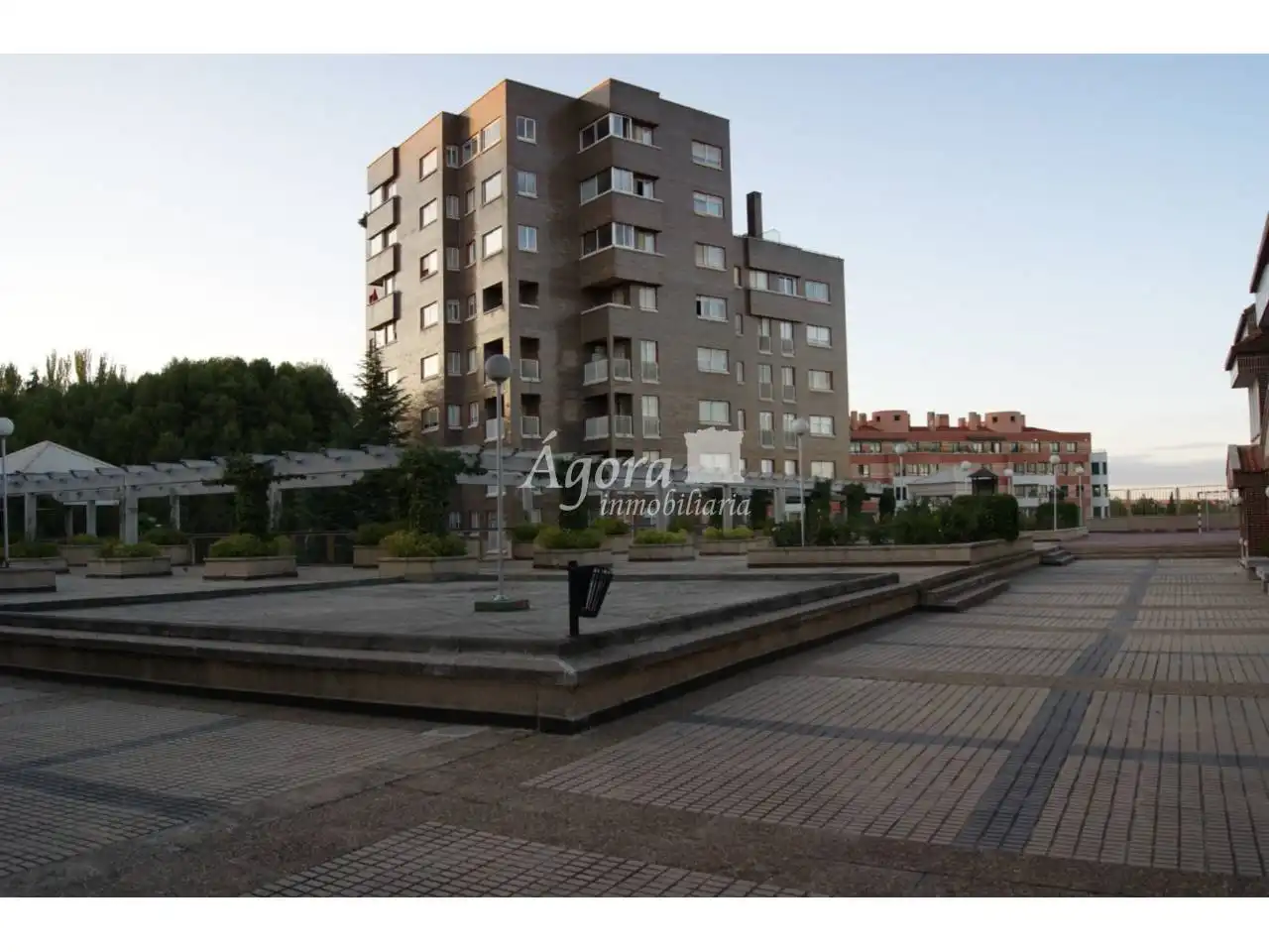 Vista exterior de Dúplex en venta en Valladolid con Calefacción, Parquet y Terraza