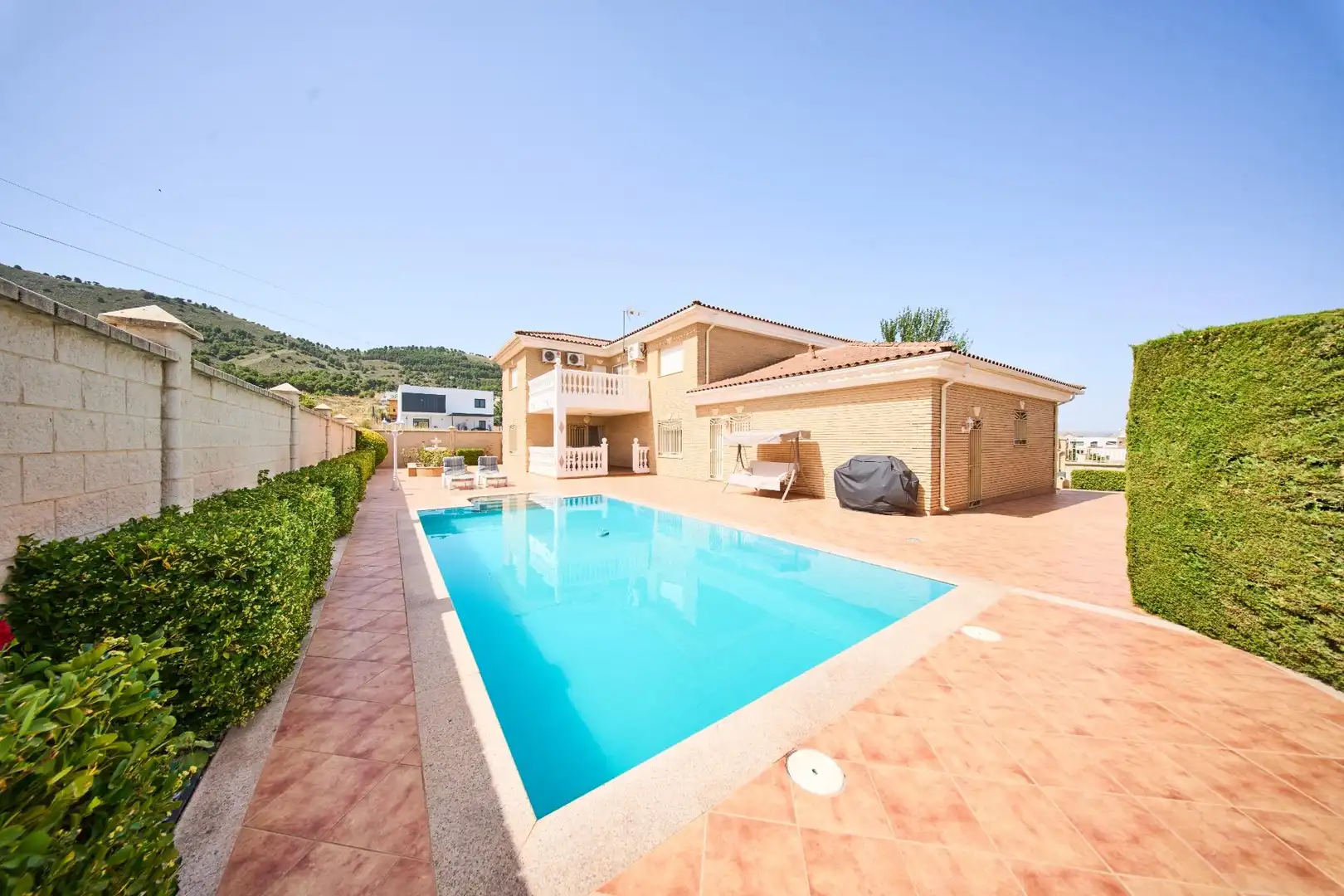 Piscina de Casa o chalet en venta en Dílar con Aire acondicionado, Calefacción y Jardín privado