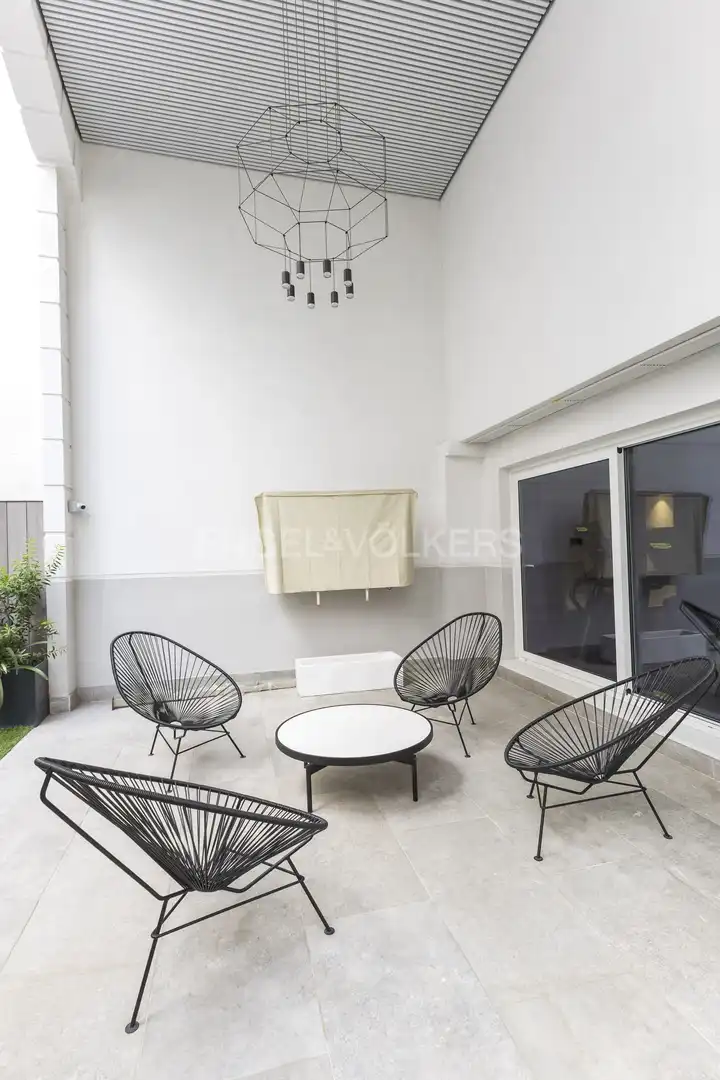 Terrassa de Pis de lloguer en Madrid amb Aire condicionat, Calefacció i Jardí privat