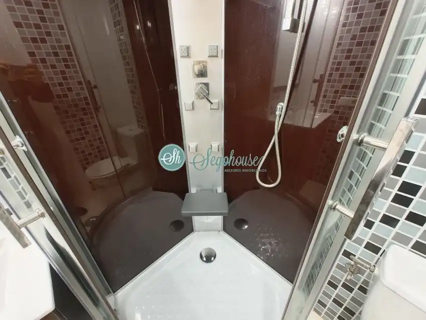 Bathroom of Flat for sale in Segovia  with Heating, Terrace and Furnished
