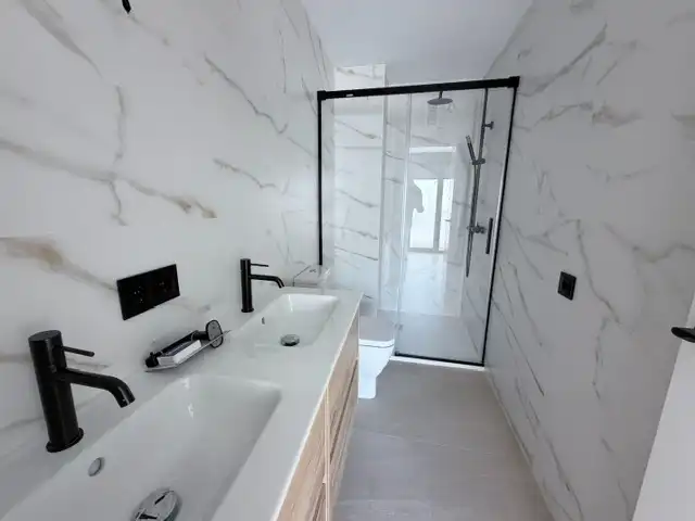 Bathroom of Flat for rent in Huelva  with Terrace, Oven and Washing machine