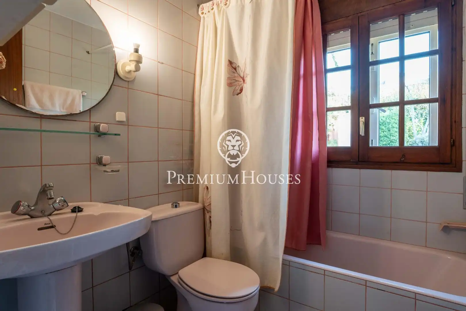 Bathroom of Houses for sale in Gavà  with Heating, Private garden and Terrace