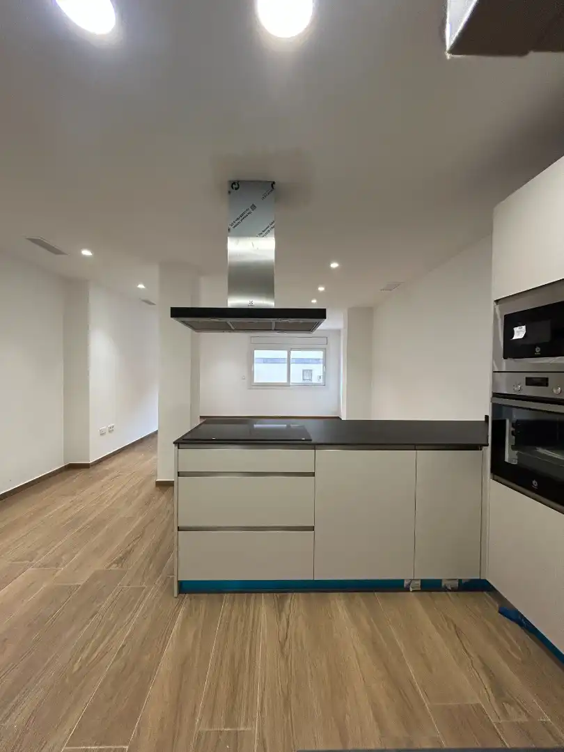Cocina de Piso en venta en Figueres con Aire acondicionado, Calefacción y Parquet