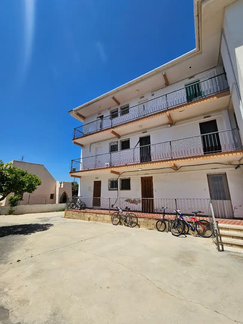 Außenansicht von Wohnung zum Verkauf in Torredembarra mit Ofen und Balkon