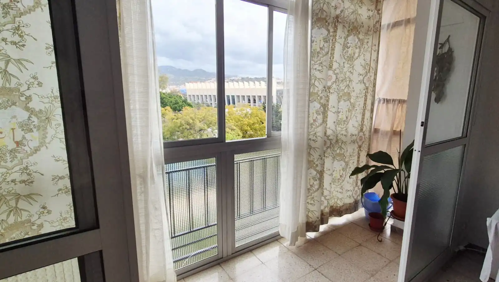 Flat with lift for sale in Calle Conde de Toreno